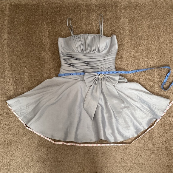 Unknown source vintage Y2K silver/grey mini party dress - Picture 10 of 14